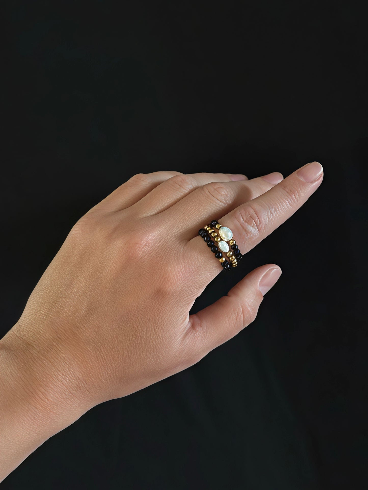 Noir Embrace Ring